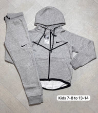 Load image into Gallery viewer, Tracksuit boy