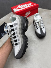 Load image into Gallery viewer, Shoes