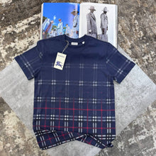 Load image into Gallery viewer, Tshirt
