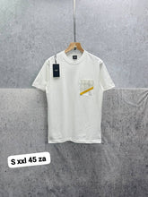 Load image into Gallery viewer, Tshirt