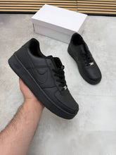 Load image into Gallery viewer, Shoes men