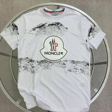 Load image into Gallery viewer, Tshirt