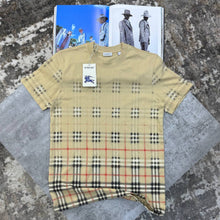 Load image into Gallery viewer, Tshirt