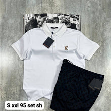 Load image into Gallery viewer, Tshirt