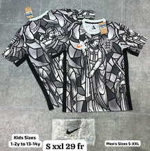Load image into Gallery viewer, Tshirt