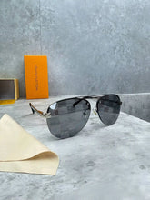 Load image into Gallery viewer, Sunglass