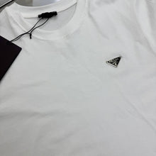 Load image into Gallery viewer, T-shirt