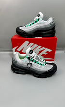 Load image into Gallery viewer, Shoes