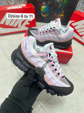 Load image into Gallery viewer, Shoes