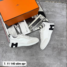 Load image into Gallery viewer, Shoes