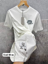 Load image into Gallery viewer, Tshirt