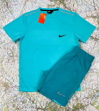 Load image into Gallery viewer, Tshirt