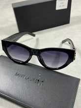 Load image into Gallery viewer, Sunglass