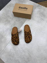 Load image into Gallery viewer, Slipper