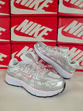 Load image into Gallery viewer, Shoes
