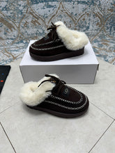 Load image into Gallery viewer, Slipper