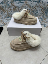 Load image into Gallery viewer, Slipper
