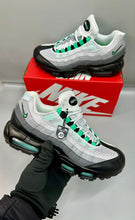 Load image into Gallery viewer, Shoes