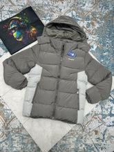 Load image into Gallery viewer, Jacket