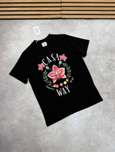 Load image into Gallery viewer, Tshirt