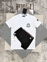 Load image into Gallery viewer, T-shirt