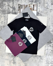 Load image into Gallery viewer, T-shirt