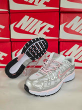 Load image into Gallery viewer, Shoes