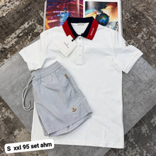 Load image into Gallery viewer, T-shirt
