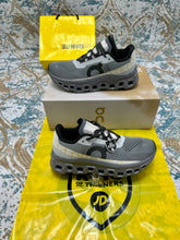 Load image into Gallery viewer, Shoes
