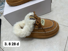 Load image into Gallery viewer, Slipper