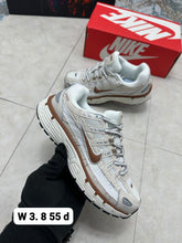 Load image into Gallery viewer, Shoes