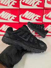 Load image into Gallery viewer, Shoes