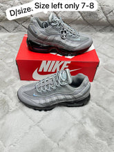 Load image into Gallery viewer, Shoes