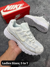Load image into Gallery viewer, Shoes
