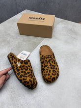 Load image into Gallery viewer, Slipper