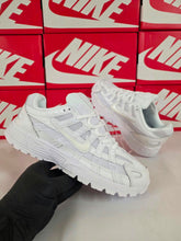 Load image into Gallery viewer, Shoes