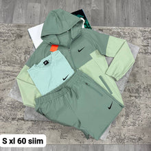 Load image into Gallery viewer, Tshirt