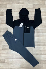 Load image into Gallery viewer, Tracksuit