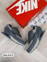 Load image into Gallery viewer, Shoes