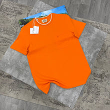 Load image into Gallery viewer, Tshirt