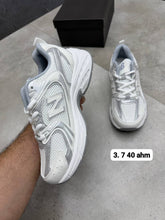 Load image into Gallery viewer, Shoes