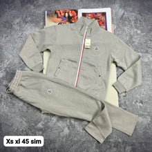 Load image into Gallery viewer, Tracksuit