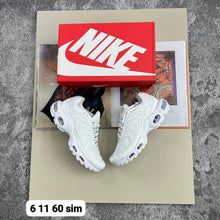 Load image into Gallery viewer, Shoes