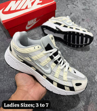 Load image into Gallery viewer, Shoes