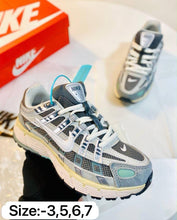Load image into Gallery viewer, Shoes