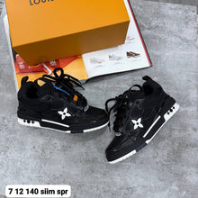 Load image into Gallery viewer, Shoes