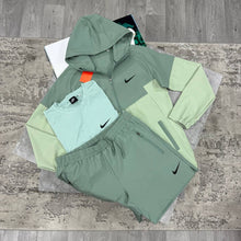 Load image into Gallery viewer, Tshirt