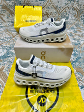 Load image into Gallery viewer, Shoes