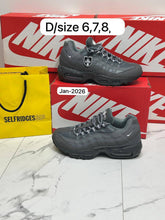 Load image into Gallery viewer, Shoes