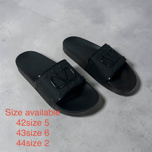 Load image into Gallery viewer, Slipper